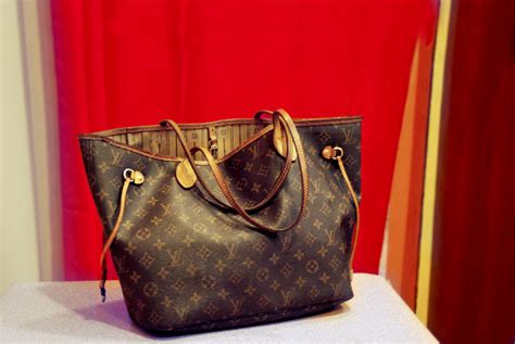 ripristinare borsa louis vuitton genova|Riparazione Louis Vuitton Neverfull .